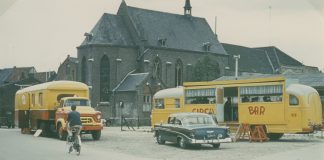 De voormalige St. Jans Gasthuis kapel in Weert, afgebroken om plaats te maken voor het gemeentehuis in de jaren '70.