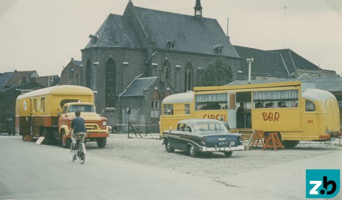 De voormalige St. Jans Gasthuis kapel in Weert, afgebroken om plaats te maken voor het gemeentehuis in de jaren '70.